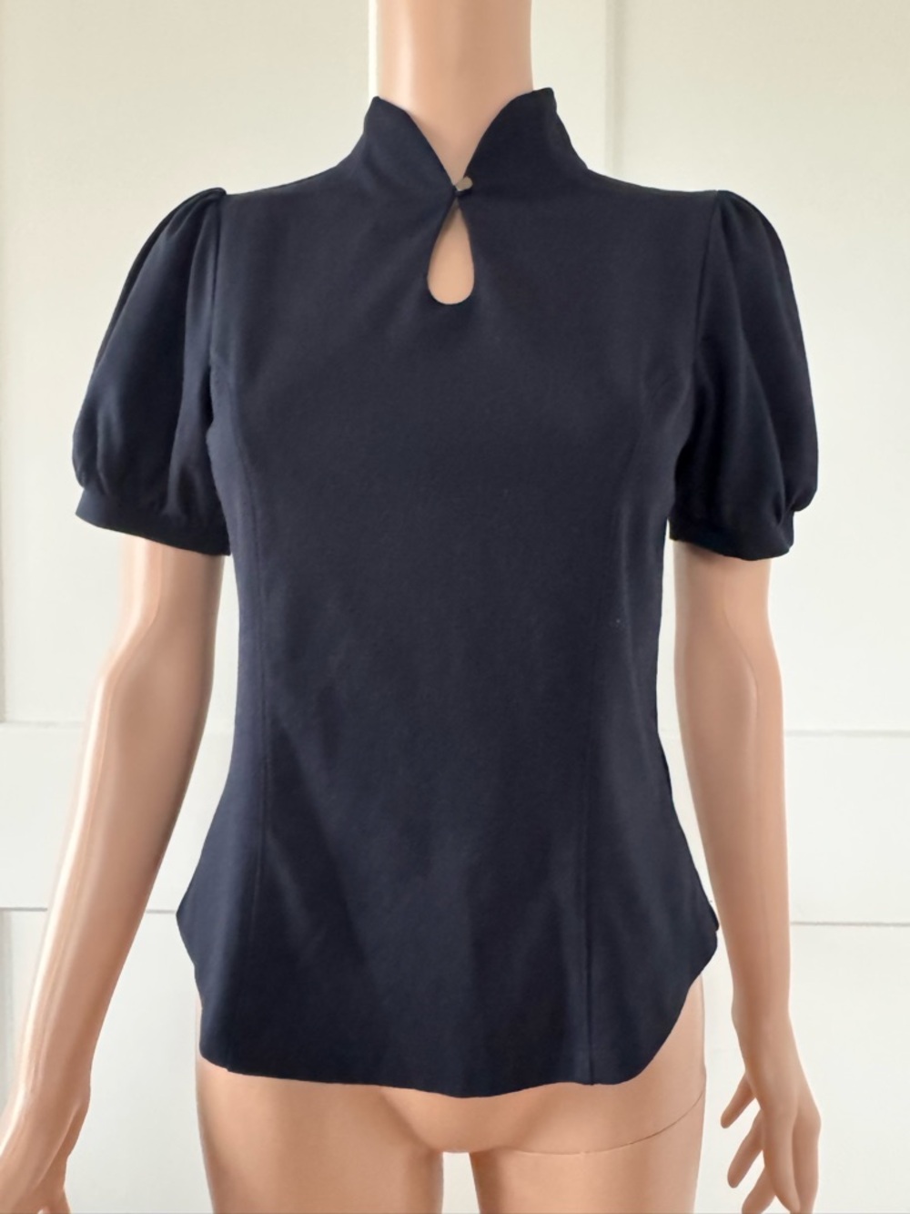 ETT TWA Dark Navy Blue Puff Sleeve Keyhole Mandarin Collar Shirt Top XS X-Small - Picture 2 of 4